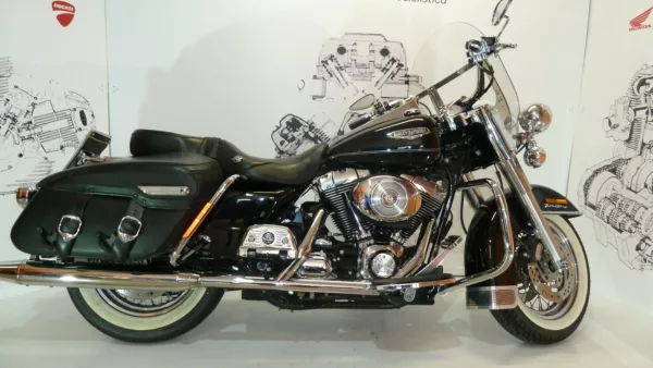 HARLEY DAVIDSON ROADKING 1450 HARLEY DAVIDSON ROADKING 1450